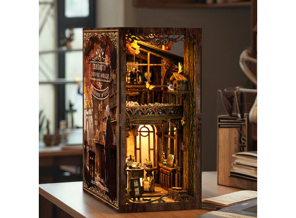 Book Nook Kaffehuset 23x18x11cm MDF papir stoff LED lys uten batteri 