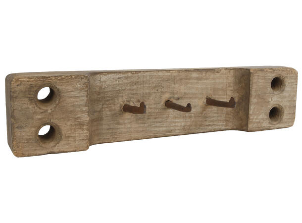 Knagg 3 kroker resirkulert tre 45x12x8cm 