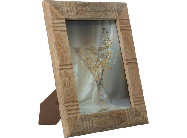 Fotoramme mangotre Foto:15x20cm 3ass Selges i forpk: 9st Yttermål:21,5x27,5cm 