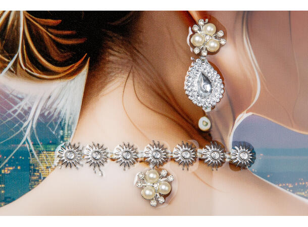 Bilde lerretstrykk dame i kjole 52x102cm Shiny foliert fototrykk med sort ramme 