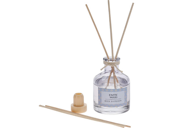 Duftolje 100ml farget glass 9,5 cm 4ass Størrelse m/pinner:7x7x23cm,Forpkn.12stk 