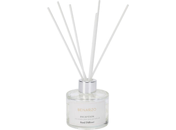 Duftolje 7x22cm 80 ml m/6 pinner 3ass Forpk 12stk Myrra Bjørnebær Hav 2%duft 