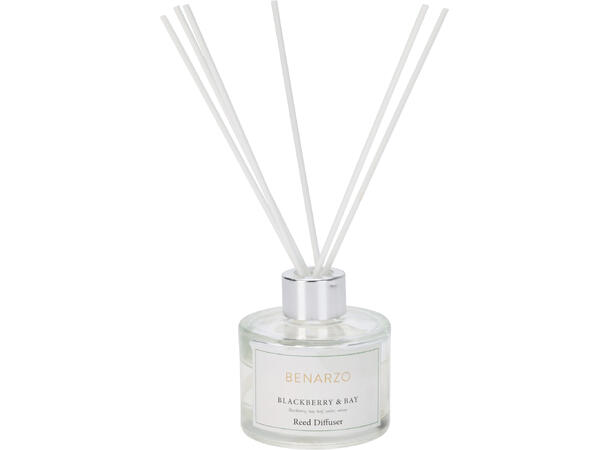 Duftolje 7x22cm 80 ml m/6 pinner 3ass Forpk 12stk Myrra Bjørnebær Hav 2%duft 