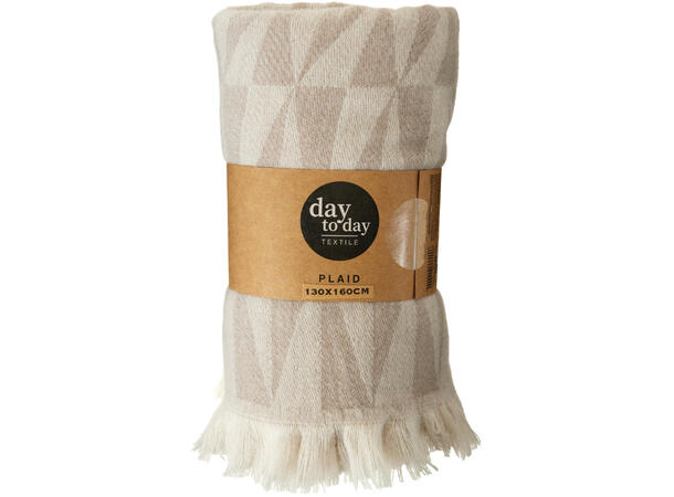 Pledd m/dusker Krem Beige 130x160cm 2ass Polyester 