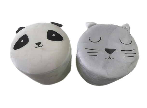 Puff mdf/polyester m/lokk 31x35cm 3ass Dyremotiv: katt, bjørn, koala 