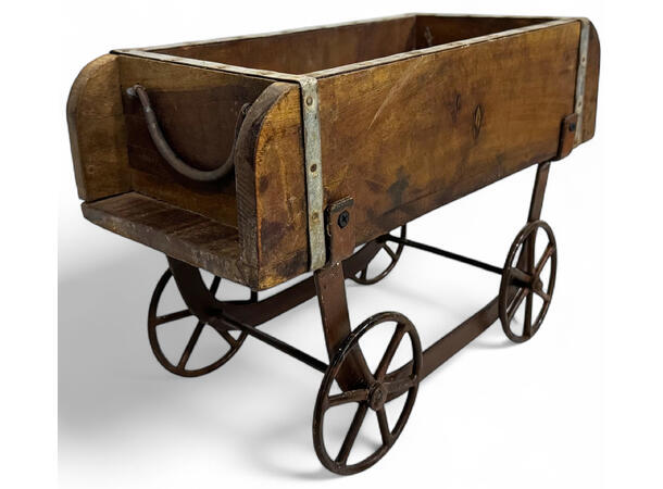 Vogn mursteinform tre/metall 33x17x24cm 