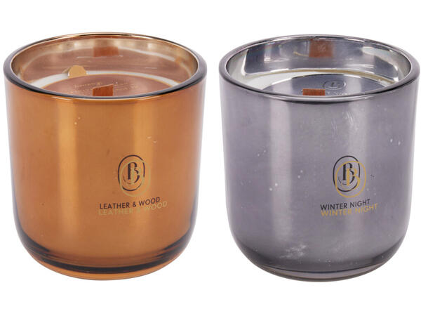 Duftlys glass m/treveke 9x9,5cm Vekt: 190gr voks 2ass Brenntid: 26 timer 