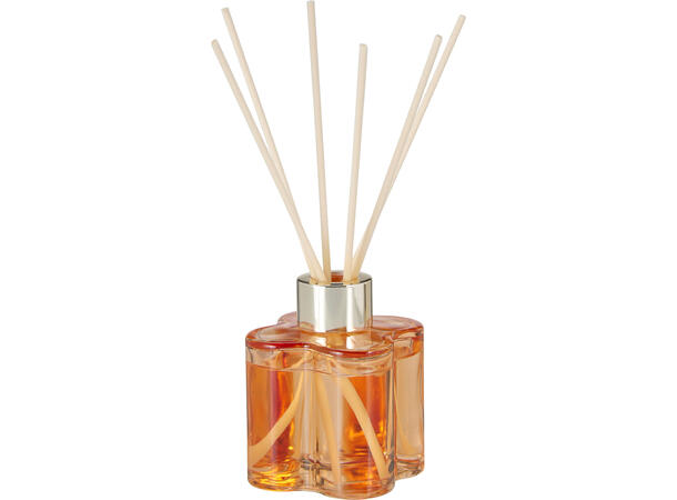 Duftolje m/pinner 7,5x8cm 100ml 3ass 100 ml diffuser i blomsterform 