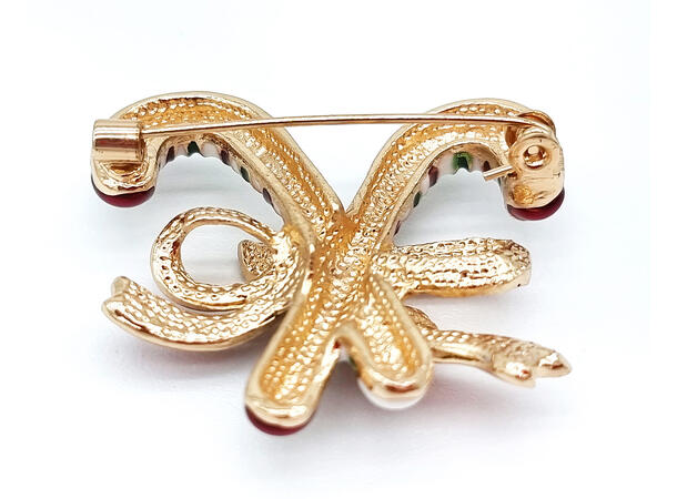 Brosje Julesnop metall i gaveeske Sink uten kadmium, nikkel, bly 