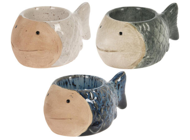 Lysestake fisk porselen 12,5x8x5cm 3asx Forpk 24stk Vekt:200gr Blå grønn hvit 