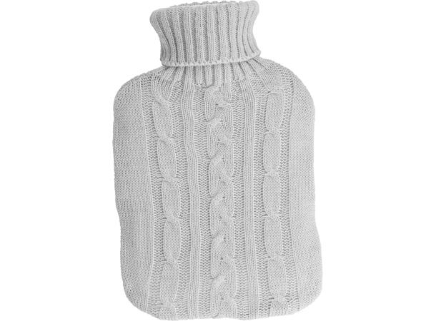 Varmeflaske strikket 1,75L 32x20cm 3ass Gummi med akryltrekk 