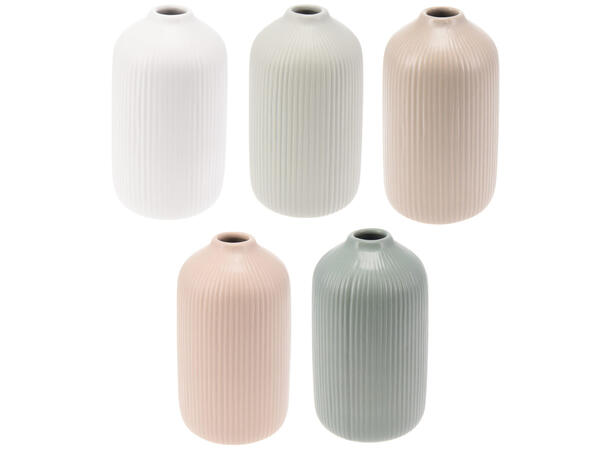 Vase stripet keramikk 10x19cm 5ass Hvit,grå,grønn,brun,krem 