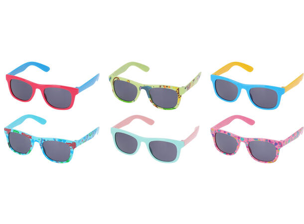 Solbriller barn 12x12x3cm 6ass Display med 24stk. Leveres med stoffpose 