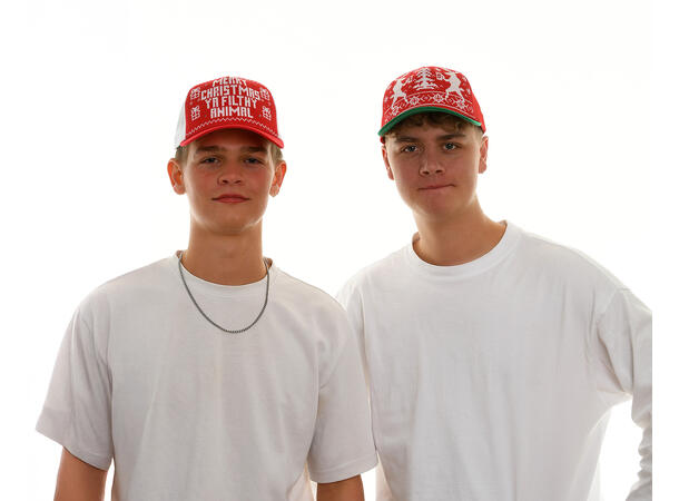 Caps Ya Filthy Animal rød m/LED onesize Batteri: CD2032 inkludert 