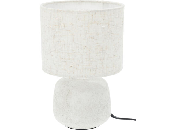 Lampe offwhite keramikk m/skjerm 21,5cm Ledning 120cm m/bryter. E14-pære 