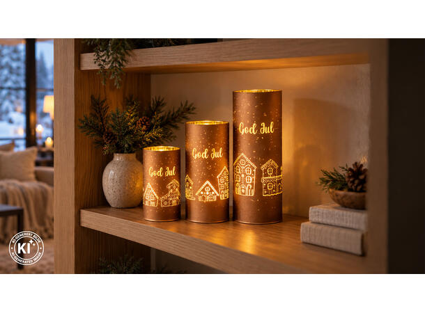 Lyslykt LED Pepperkakeby brun 8x20cm Batteri 2xAA Timer 6/18t 15LED 