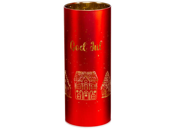 Lyslykt LED Pepperkakeby rød 8x20cm Batteri: AAx2 Timer 6/18t 15 ledpærer 