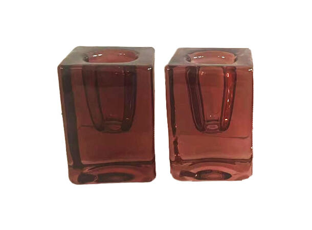 Lysestake glass 4x6cm brun/amber 2ass Display med 12 stk i sort display 